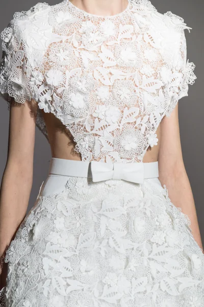 Look 13